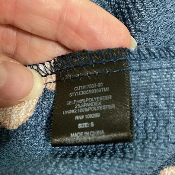 Trixxi jumpsuit, size small blue floral, shirt sleeve - Picture 10 of 10